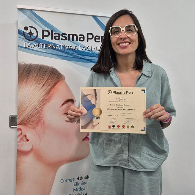 Laura Santana Orozco : Técnico Especializado en Plasmapen